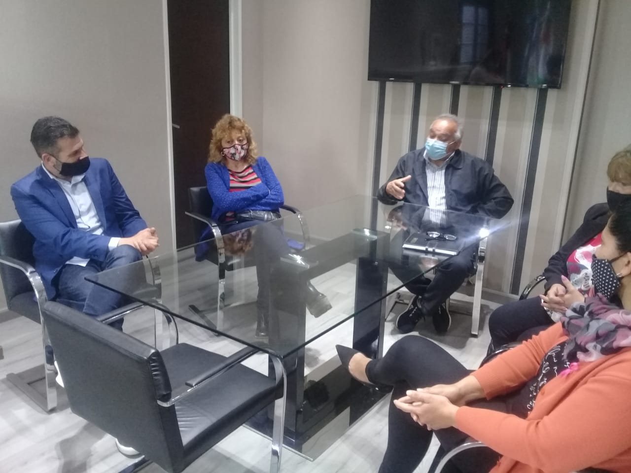 NOTICIAS DEL DÍA: Locales – Nacionales y Algo Más..