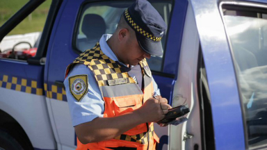 RUMORAZOS DE CAFE: ¿VUELVE LA CAMINERA? – ¿SE VIENE LA GENDARMERÍA? – ¿LO HECHAN AL COMISARIO?