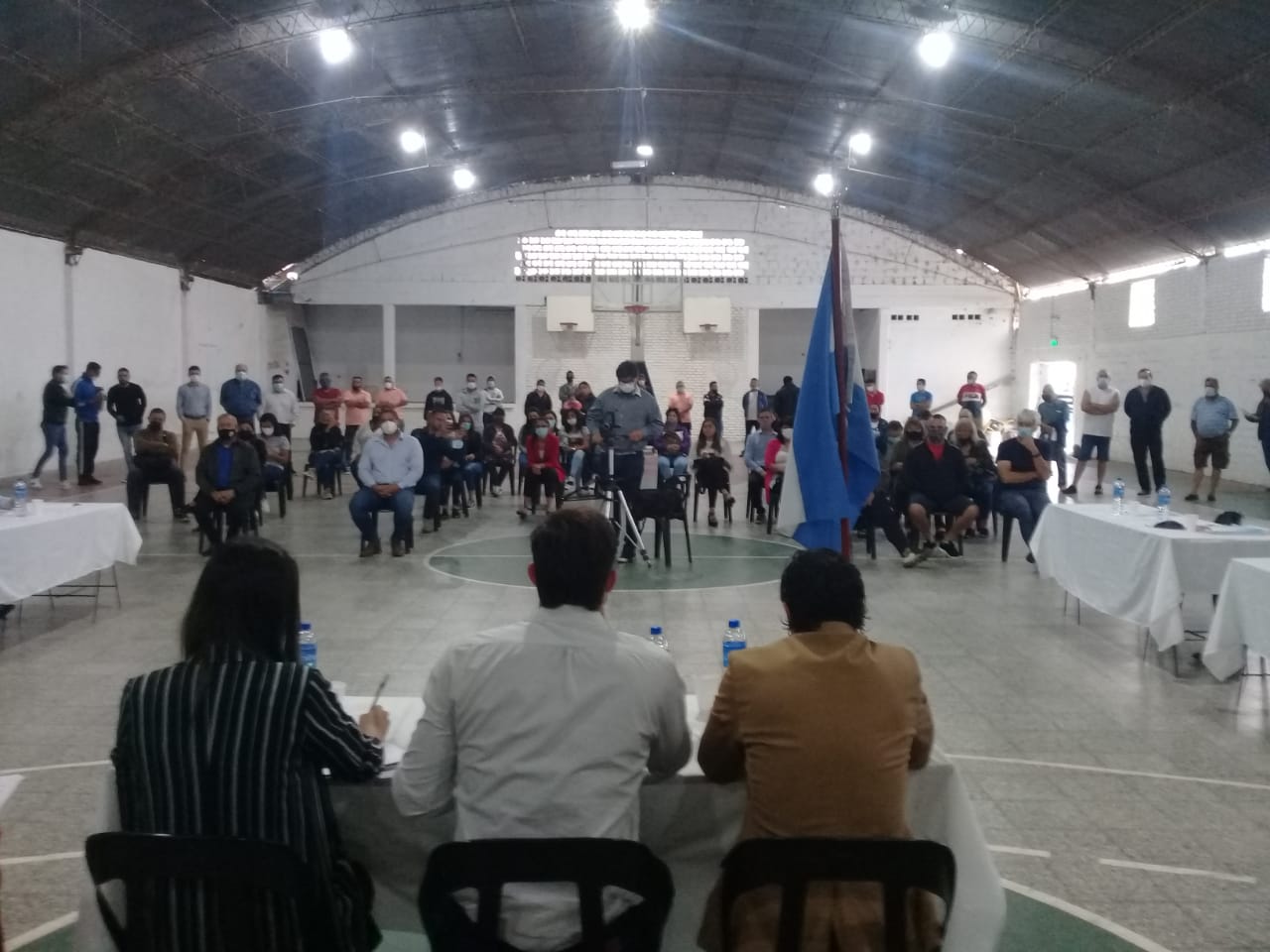 ¡ESCANDALO EN LA AUDIENCIA!: Intentan Atropellar Al Consejo, Debe Intervenir La Policía…..