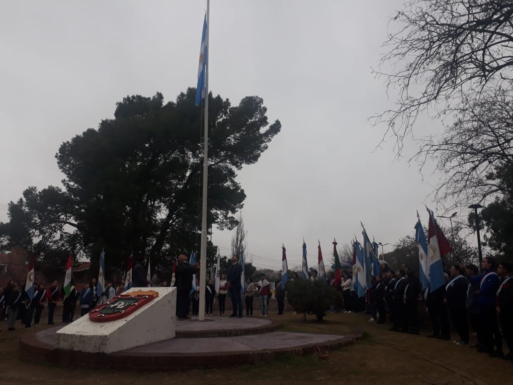 FESTEJO DEL 9 DE JULIO – ¡NO PUDO GANAR! – EL ATAQUE DEL «DOGO» – ¡GASODUCTO PNK, La Mayor Obra De La Década!